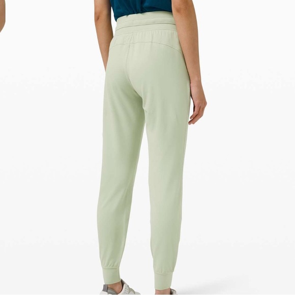 Lululemon Ready to Rulu Jogger 29" - Picture 2 of 5